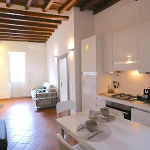 Benedetta 22 - Trastevere Appartement