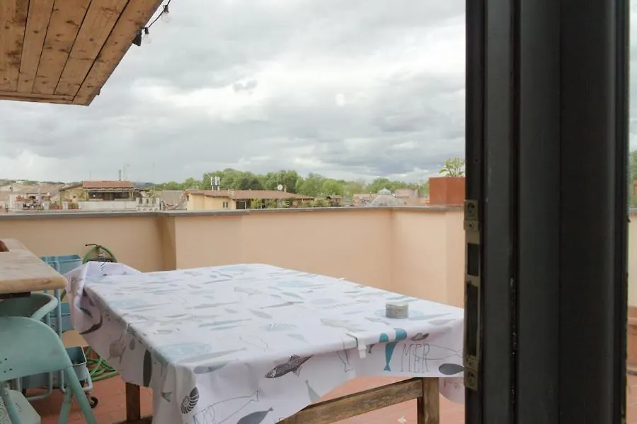 Stylish Penthouse With Terrace In Trastevere Rome