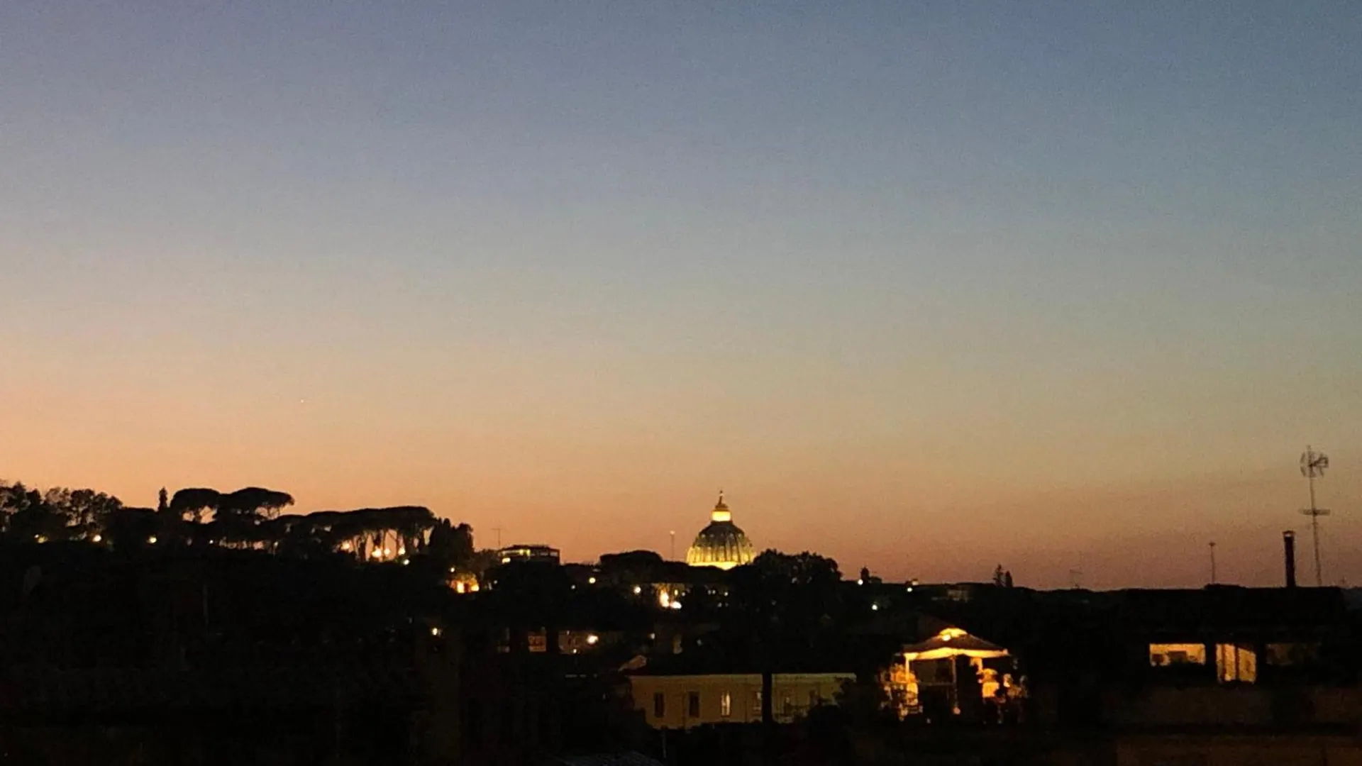 Stylish Penthouse With Terrace In Trastevere Rome Apartment